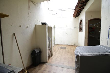 Casa de condomínio à venda com 350m², 5 quartos e 5 vagasÁrea de Serviço
