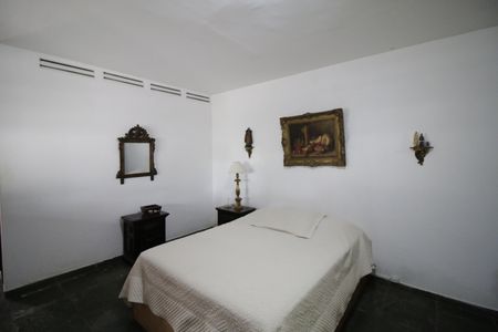 Casa de condomínio à venda com 350m², 5 quartos e 5 vagasQuarto da casa 2 