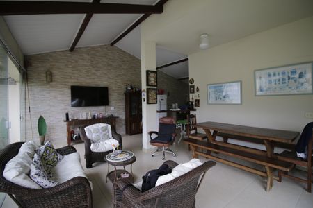 Casa de condomínio à venda com 350m², 5 quartos e 5 vagasÁrea gourmet