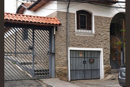 Casa para alugar com 90m², 2 quartos e 1 vagaFachada