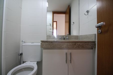 Apartamento à venda com 173m², 3 quartos e 2 vagasBanheiro Social 1