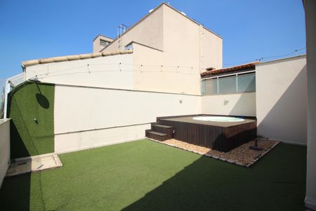 Apartamento à venda com 173m², 3 quartos e 2 vagasPiscina