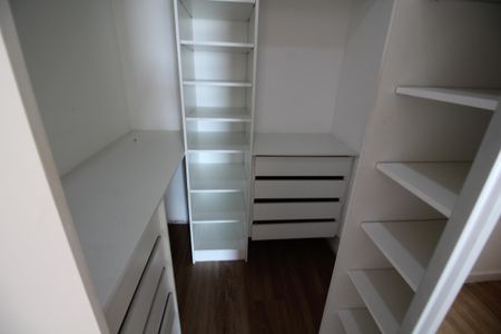 Apartamento à venda com 173m², 3 quartos e 2 vagasQuarto 3 - Closet