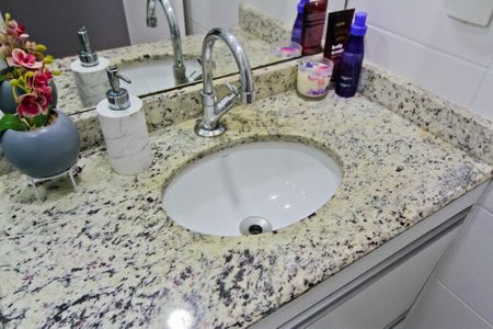 Apartamento para alugar com 57m², 2 quartos e 1 vagaBanheiro