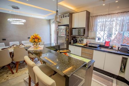 Cozinha de casa para alugar com 3 quartos, 248m² em Afonso Pena, São José dos Pinhais