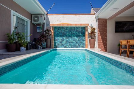 Casa para alugar com 248m², 3 quartos e 2 vagasPiscina