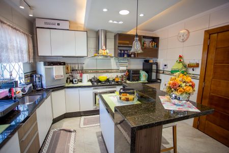 Casa para alugar com 248m², 3 quartos e 2 vagasCozinha