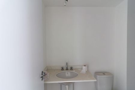Apartamento à venda com 66m², 2 quartos e 3 vagasBanheiro Social