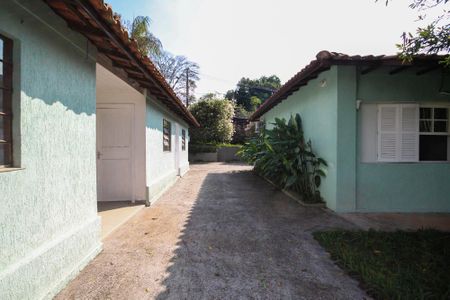 Casa para alugar com 202m², 5 quartos e 5 vagasCorredor Externo