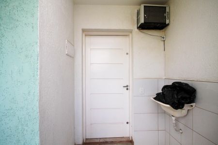 Casa para alugar com 202m², 5 quartos e 5 vagasLavanderia 2