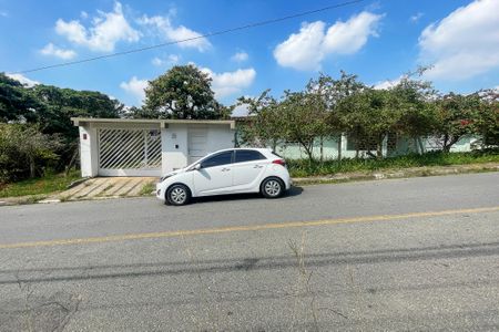 Casa para alugar com 202m², 5 quartos e 5 vagasFachada