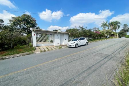 Casa para alugar com 202m², 5 quartos e 5 vagasFachada