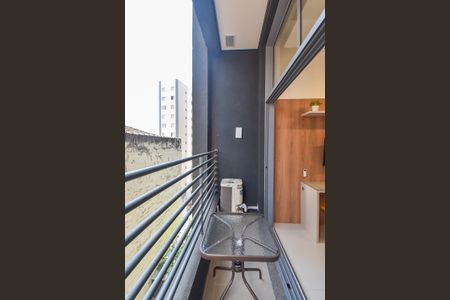 Studio à venda com 25m², 1 quarto e sem vaga Studio à venda com 25m², 1 quarto e sem vagaVaranda