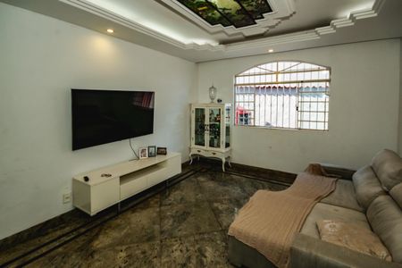 Casa para alugar com 4 quartos, 280m² em Dona Clara, Belo Horizonte