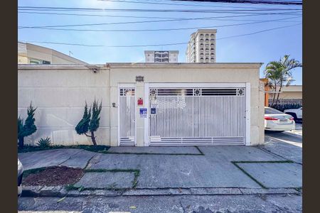 Casa para alugar com 450m², 4 quartos e 4 vagasFachada
