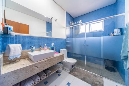 Casa para alugar com 450m², 4 quartos e 4 vagasBanheiro Social