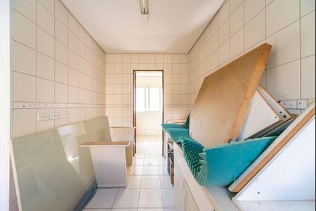 Casa para alugar com 450m², 4 quartos e 4 vagasCozinha casa 2