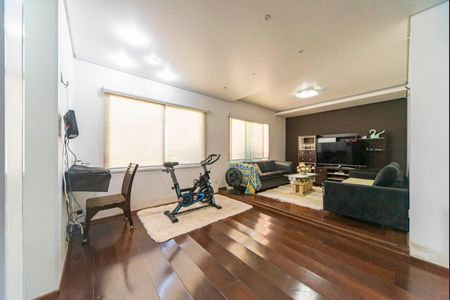 Casa para alugar com 450m², 4 quartos e 4 vagasSala