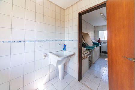 Casa para alugar com 450m², 4 quartos e 4 vagasÁrea de Serviço casa 2