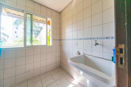 Casa para alugar com 450m², 4 quartos e 4 vagasÁrea de Serviço casa 2