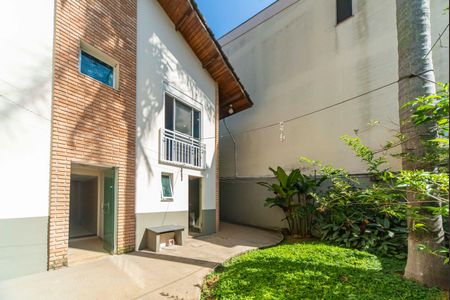 Casa para alugar com 450m², 4 quartos e 4 vagasJardim Fundos