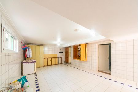 Casa para alugar com 450m², 4 quartos e 4 vagasÁrea de Serviço