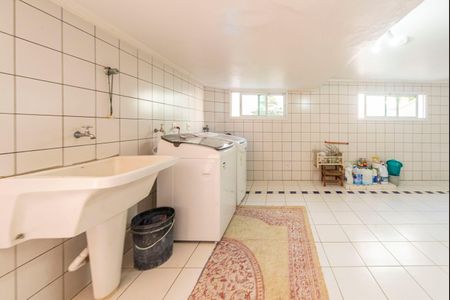 Casa para alugar com 450m², 4 quartos e 4 vagasÁrea de Serviço