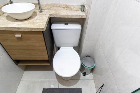 Casa de condomínio para alugar com 63m², 2 quartos e 1 vagaBanheiro