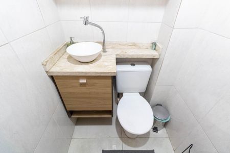 Casa de condomínio para alugar com 63m², 2 quartos e 1 vagaBanheiro