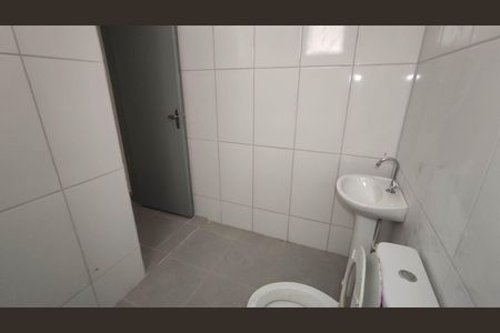 Banheiro de casa para alugar com 1 quarto, 40m² em Jardim Dayse, Ferraz de Vasconcelos