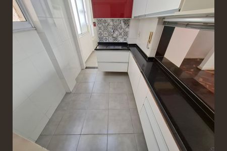 Apartamento para alugar com 71m², 2 quartos e sem vagaCozinha 
