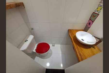 Apartamento para alugar com 71m², 2 quartos e sem vagaBanheiro da suíte 