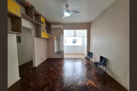 Apartamento para alugar com 71m², 2 quartos e sem vagaSala