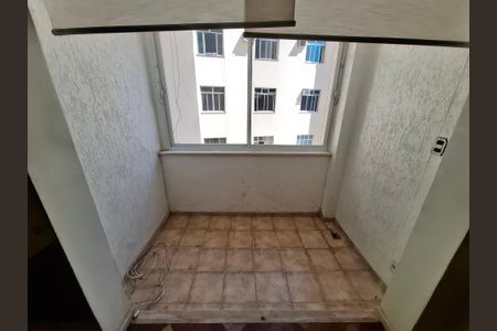 Apartamento para alugar com 71m², 2 quartos e sem vagaSala