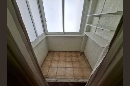 Apartamento para alugar com 71m², 2 quartos e sem vagaSuíte 