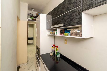 Casa à venda com 166m², 1 quarto e 1 vagaÁrea de Serviço