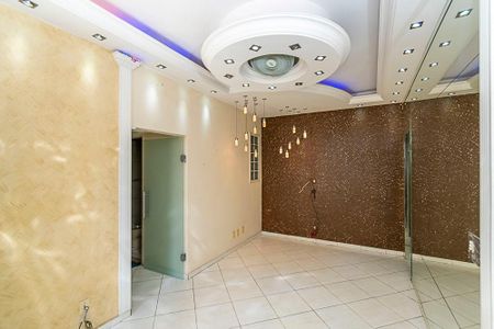 Casa à venda com 166m², 1 quarto e 1 vagaSala