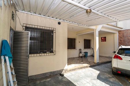 Casa à venda com 166m², 1 quarto e 1 vagaVaranda e garagem
