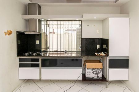 Casa à venda com 166m², 1 quarto e 1 vagaCozinha - Armários