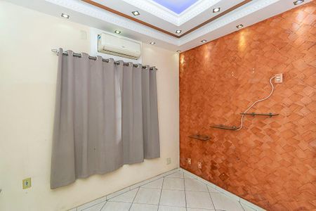 Casa à venda com 166m², 1 quarto e 1 vagaQuarto