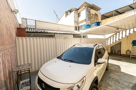 Casa à venda com 166m², 1 quarto e 1 vagaVaranda e garagem