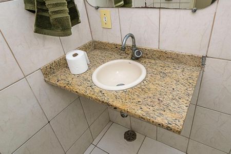 Casa à venda com 166m², 1 quarto e 1 vagaBanheiro