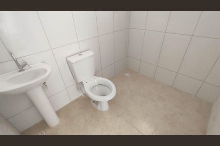 Banheiro de casa para alugar com 1 quarto, 34m² em Jardim Dayse, Ferraz de Vasconcelos