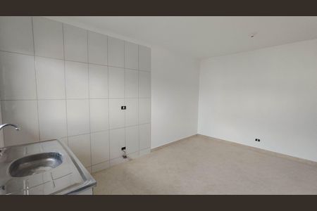 Sala / Cozinha de casa para alugar com 1 quarto, 34m² em Jardim Dayse, Ferraz de Vasconcelos