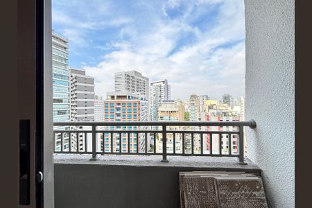 Varanda de apartamento à venda com 1 quarto, 25m² em Vila Nova Conceição, São Paulo