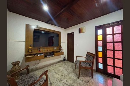 Casa à venda com 3 quartos, 300m² em Dona Clara, Belo Horizonte