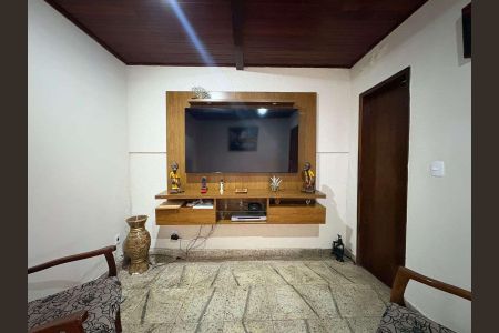 Casa à venda com 3 quartos, 300m² em Dona Clara, Belo Horizonte