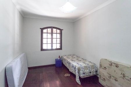 Casa à venda com 400m², 4 quartos e 3 vagasCasa 2 - Quarto 2
