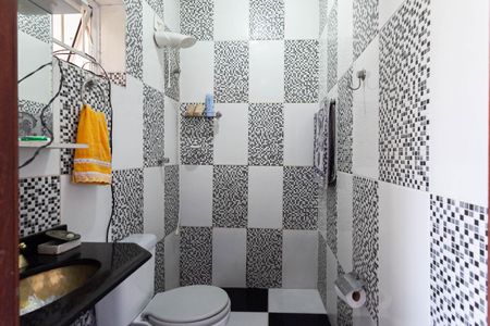 Casa à venda com 400m², 4 quartos e 3 vagasBanheiro da suíte 1