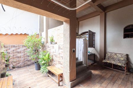 Casa à venda com 400m², 4 quartos e 3 vagasEntrada